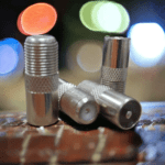 ADAPTATEUR FICHE MALE / F FEMELLE TNT
